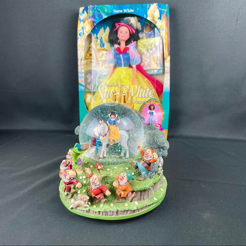 Disney Snow White musical snow globe and doll